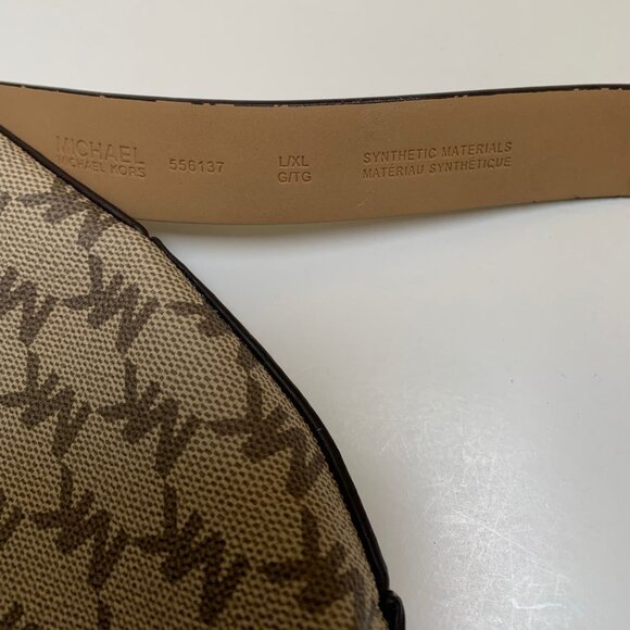 Michael Kors Logo Belt Bag - Picture 4 of 7